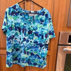 Alfred Dunner Blue and Green Abstract Short Sleeve Top